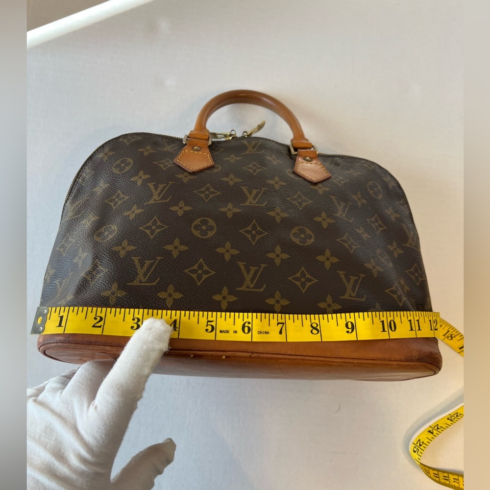 Louis Vuitton Monogram Alma - Picture 16 of 16